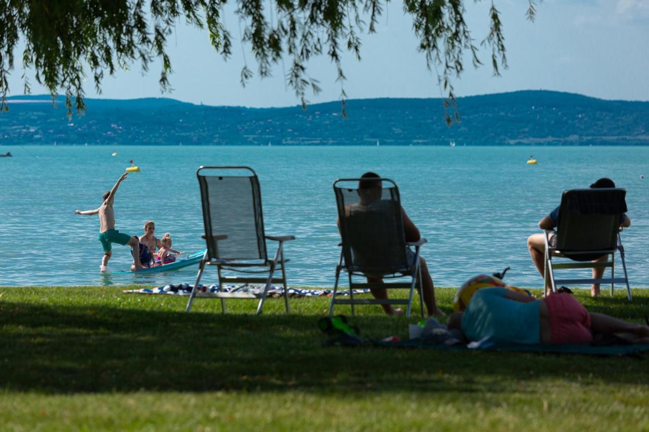 Aranypart Camping & Apartments Siofok Bagian luar foto