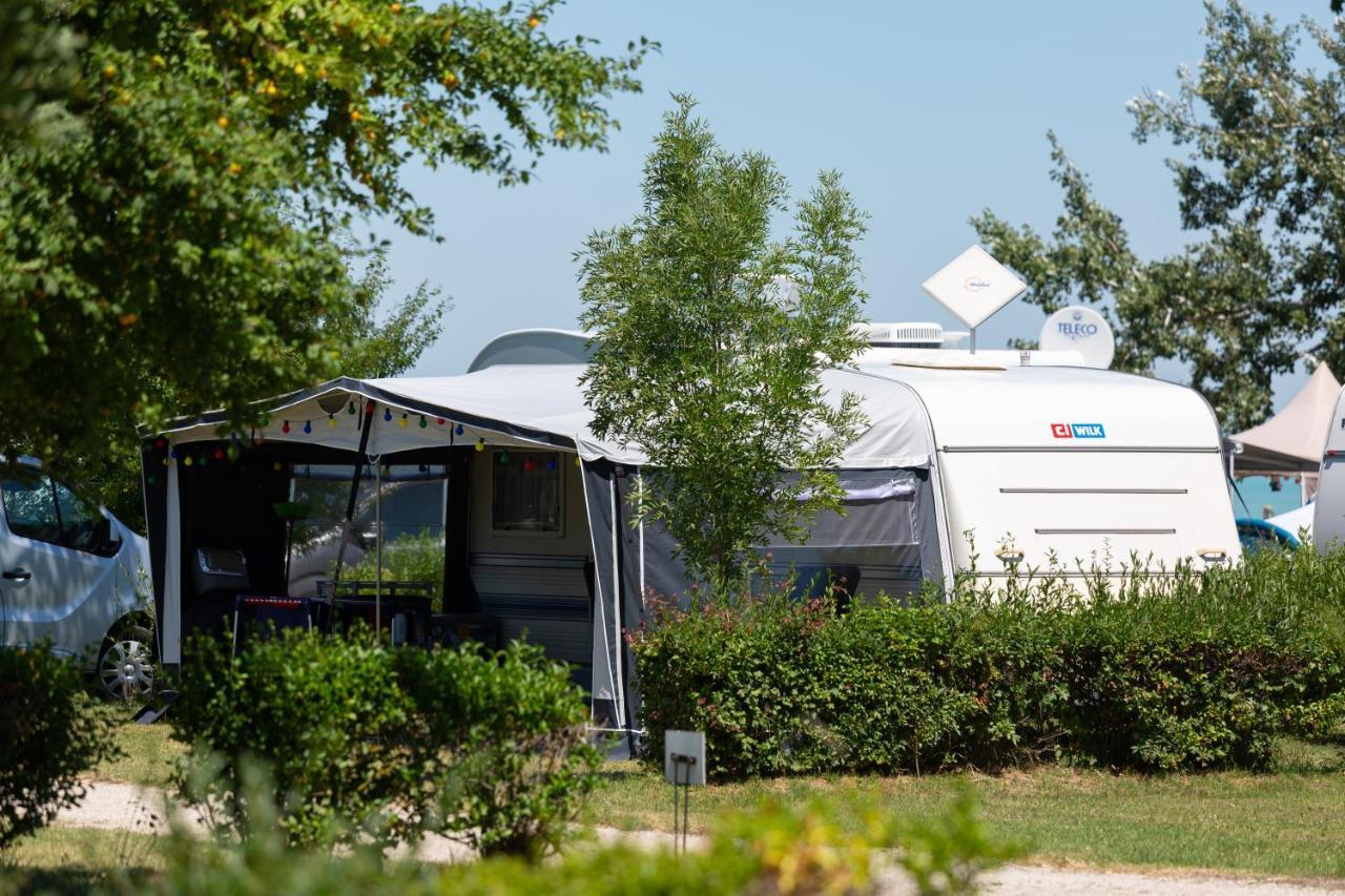 Aranypart Camping & Apartments Siofok Bagian luar foto