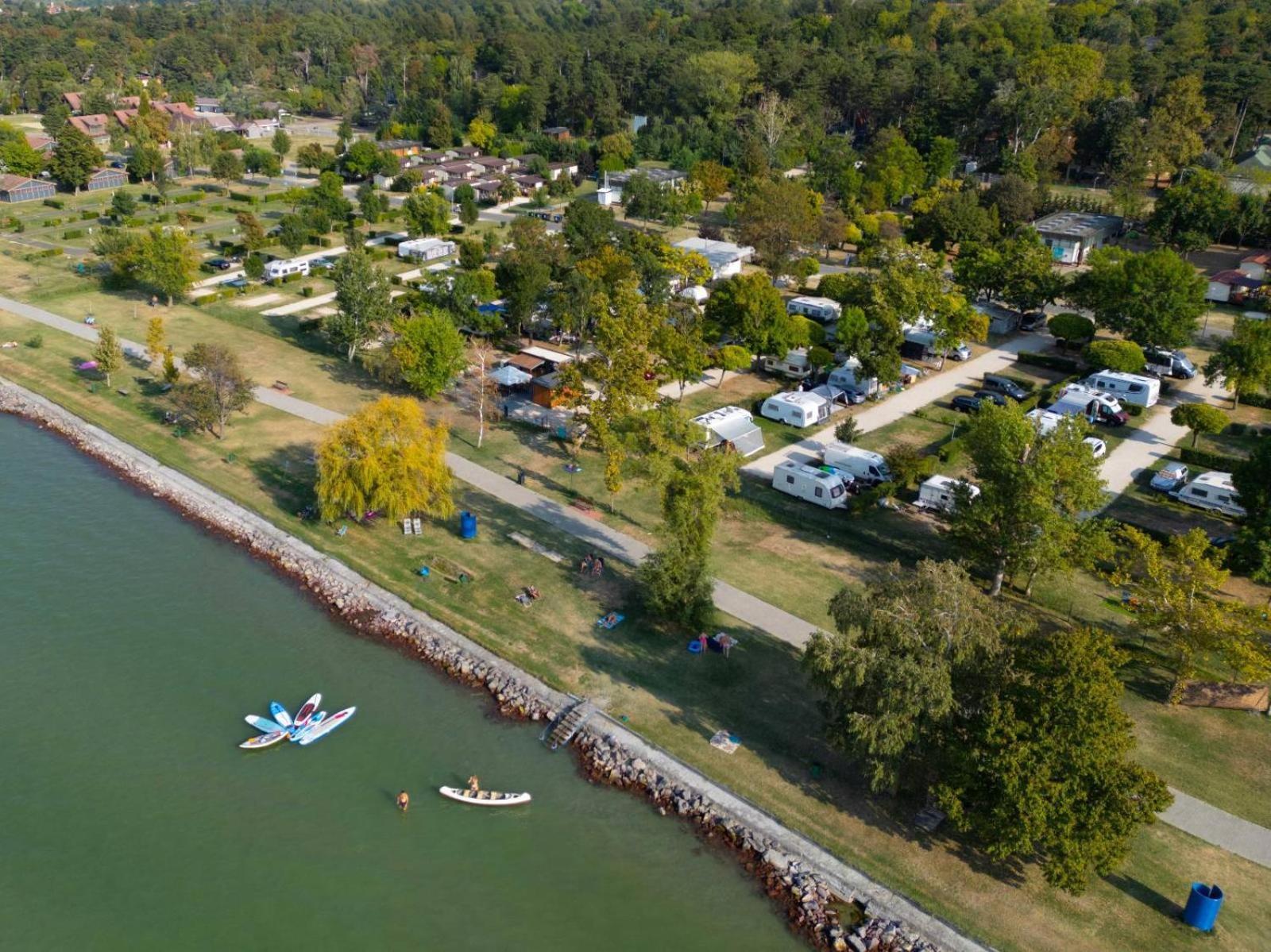 Aranypart Camping & Apartments Siofok Bagian luar foto